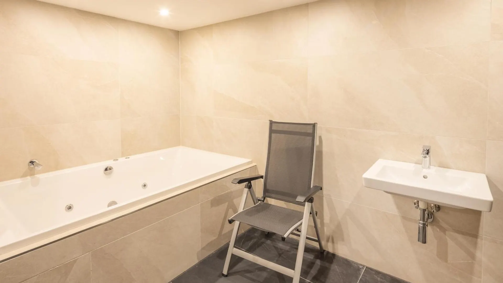 Holiday home Luxus Ferienhaus Mit Sauna Villa Olching