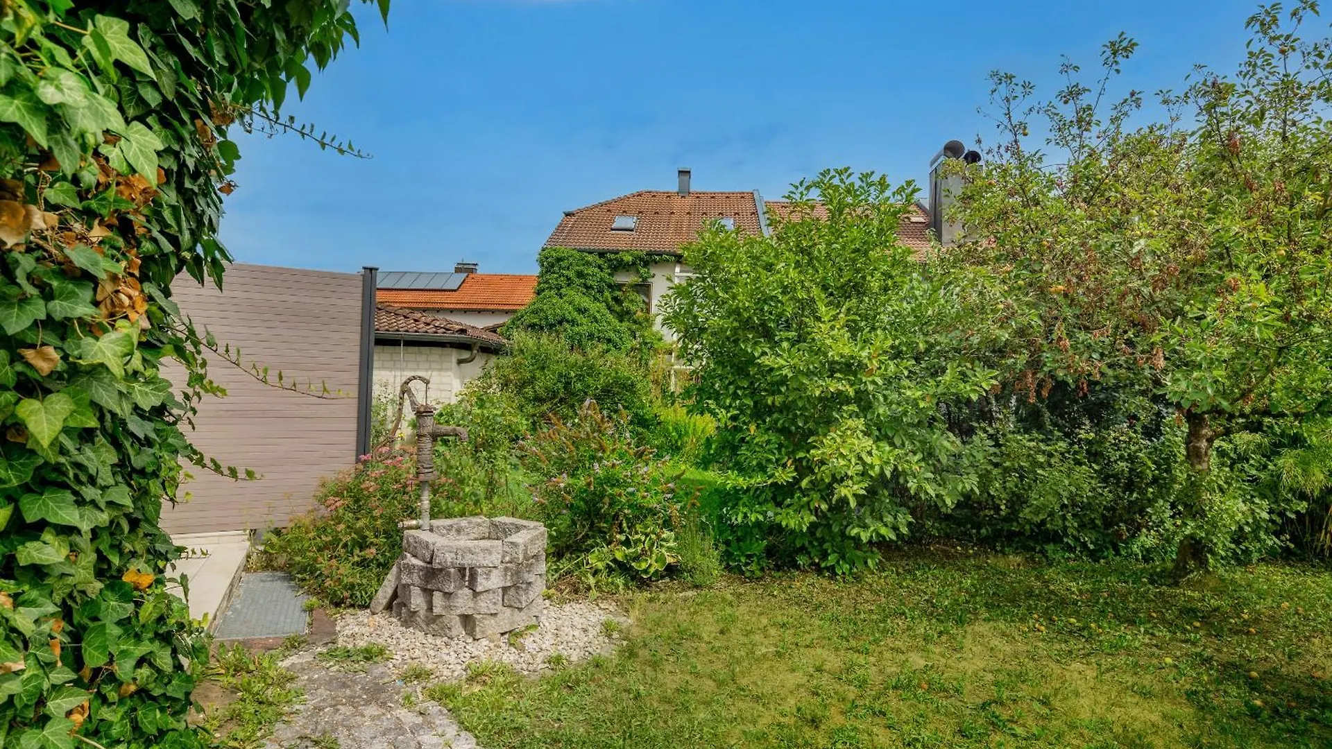 Holiday home Luxus Ferienhaus Mit Sauna Villa Olching